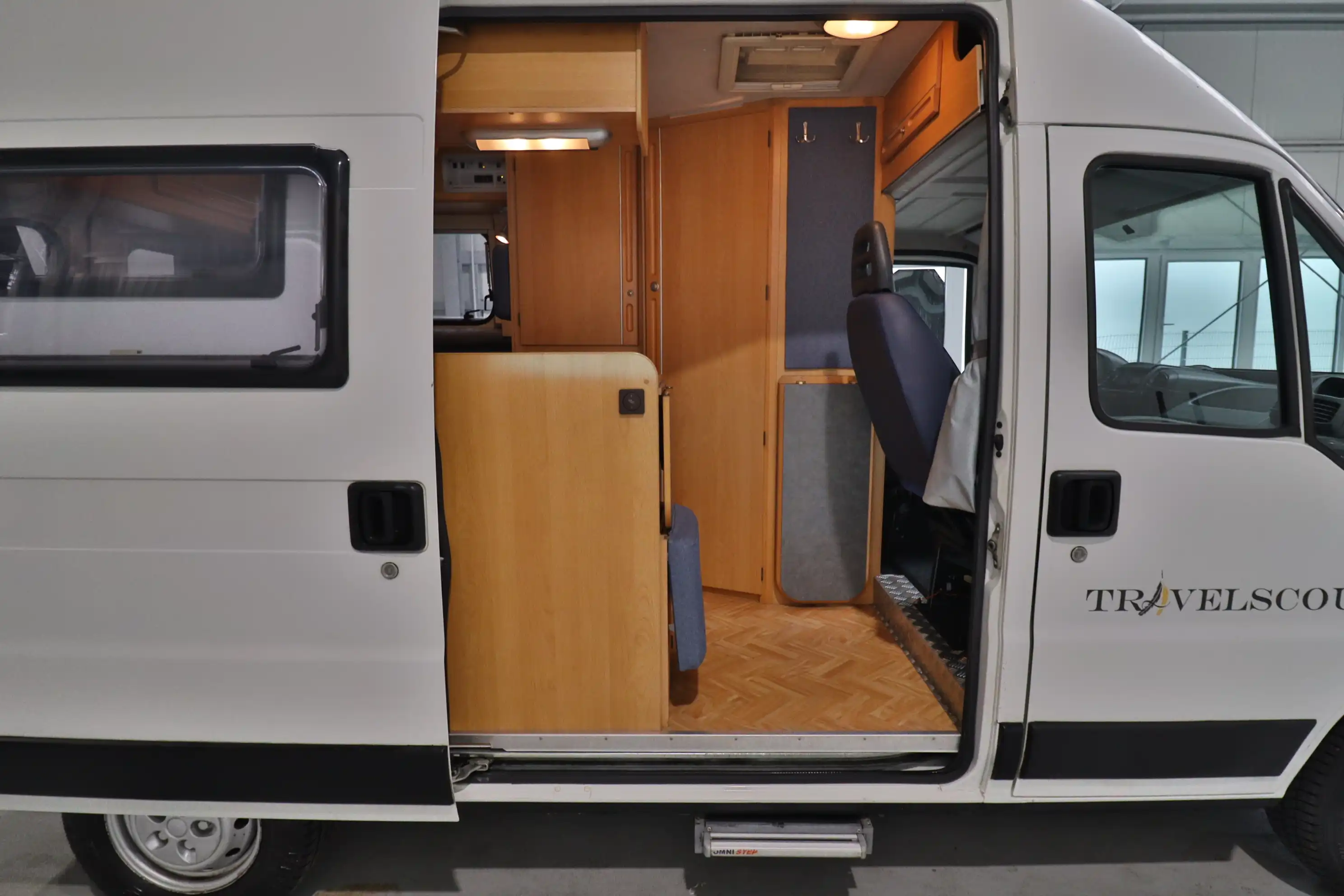 GLOBECAR Travel Scout L